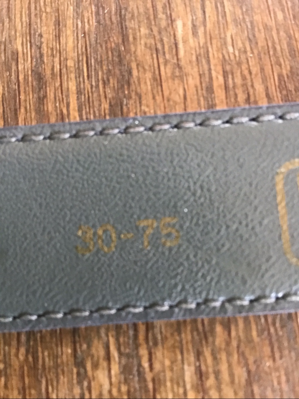 Vintage grey snakeskin belt with a gold-tone buckle. - Picture 6 of 14
